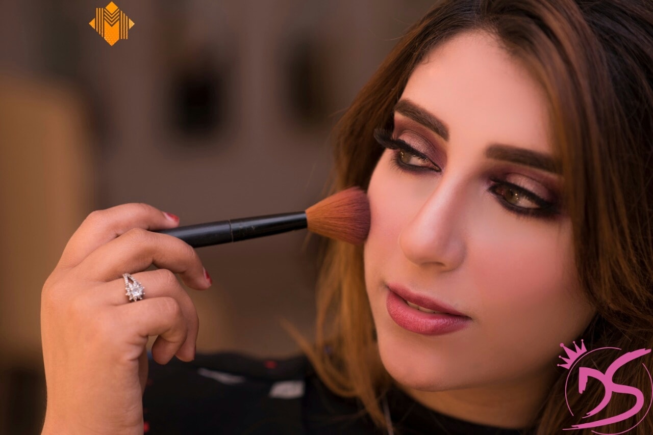 غلاف Doaa elsharkawy makeup artist