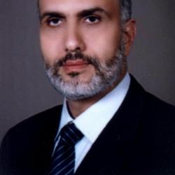 دكتور طارق البرمبلى استاذ طب وجراحة العيون