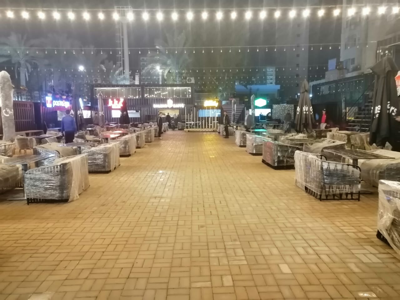 افتتاح  The containers square اكبر تجمع اوبن اير لمطاعم وكافيهات الزقازيق